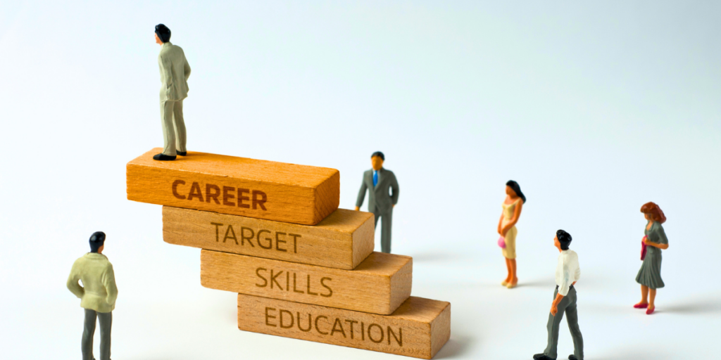 رجل يتميز بمهارات ممتازة ومسيرة مهنية أفضل